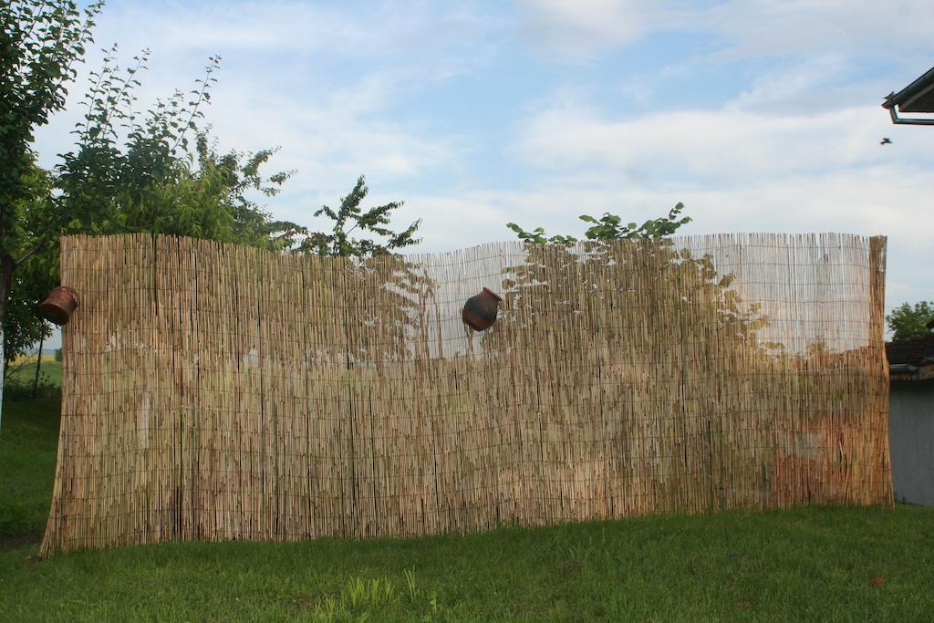 Guest House Edelvais Dve Mogili Exterior foto